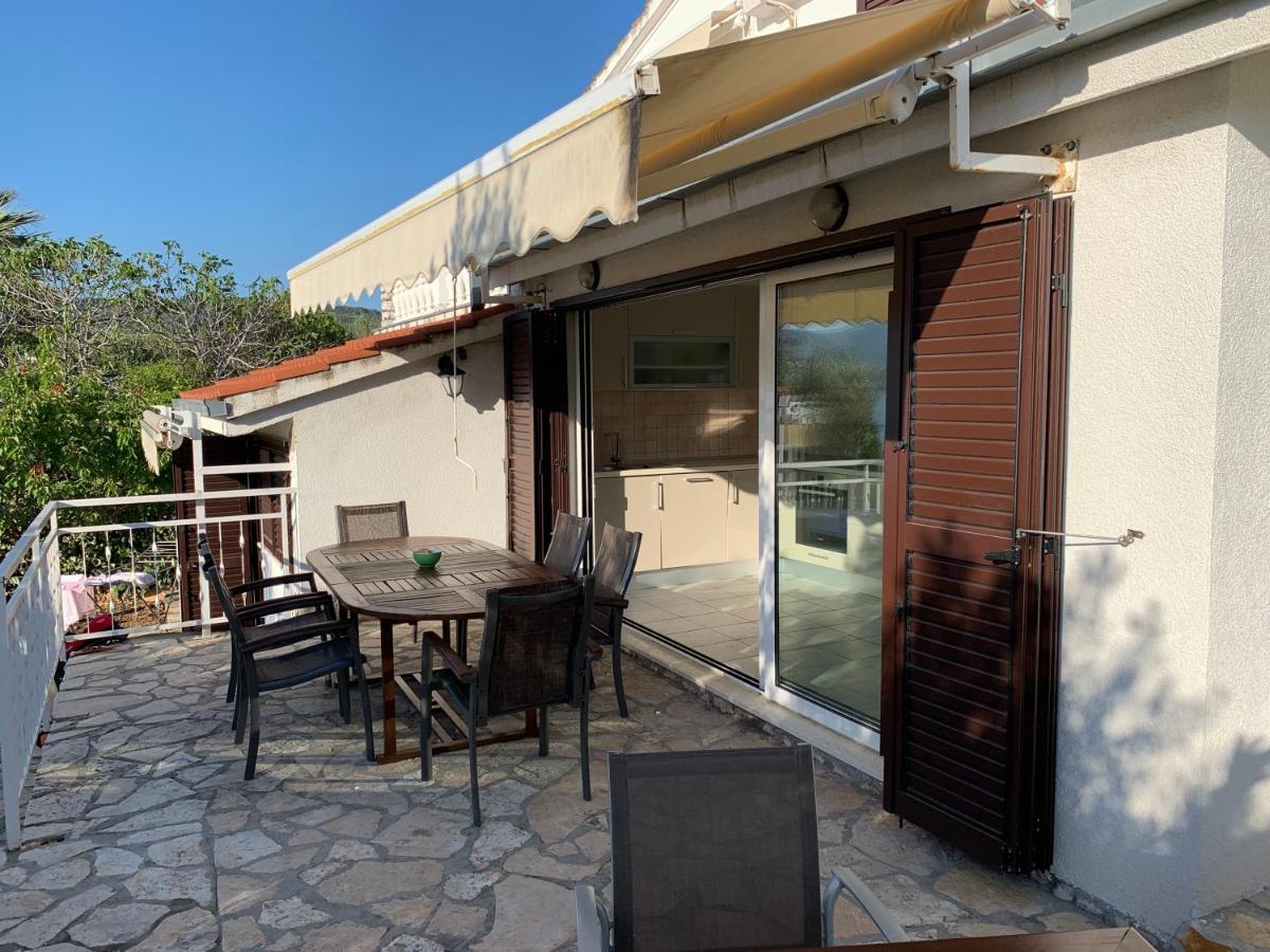 Apartments Villa Julia Trogir Exteriér fotografie